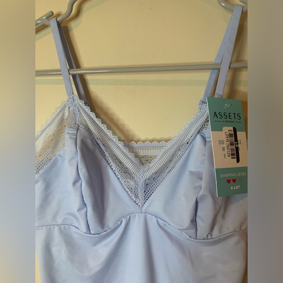 Assets by Spanx Light Blue Shaping Bodysuit - Picture 2 of 8